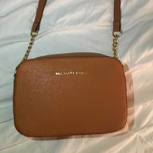 Michael Kors jetset crossbody